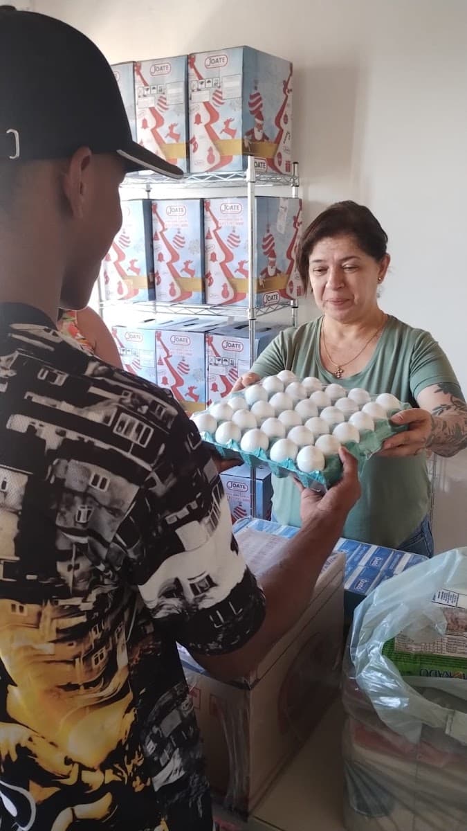 Famílias reunidas em atividade coletiva de encerramento — registro 047